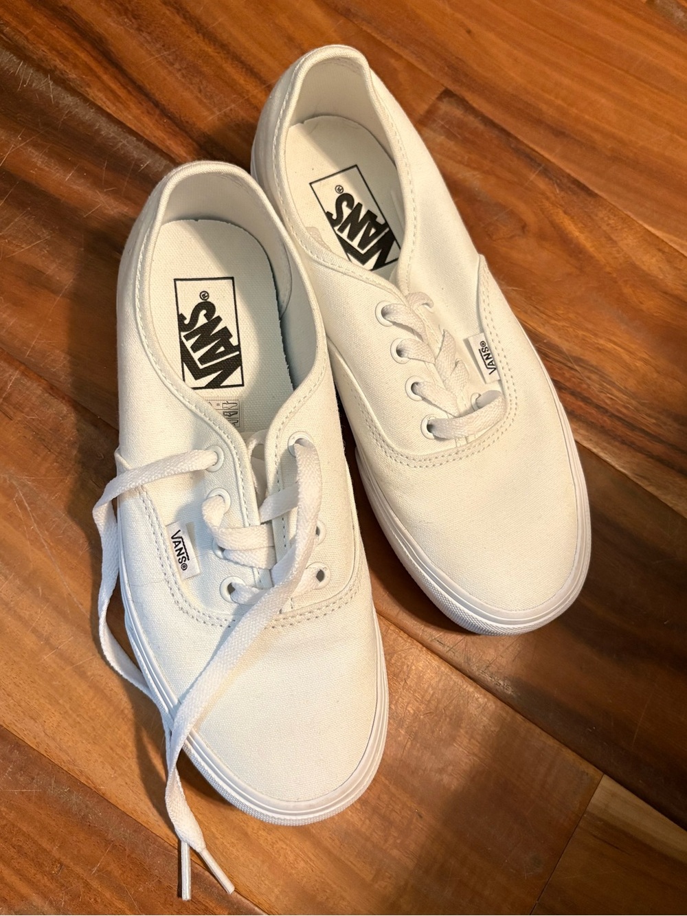 Vans Authentic All White Canvas Sneakers Women’s 7 / Men’s 5.5 EUC